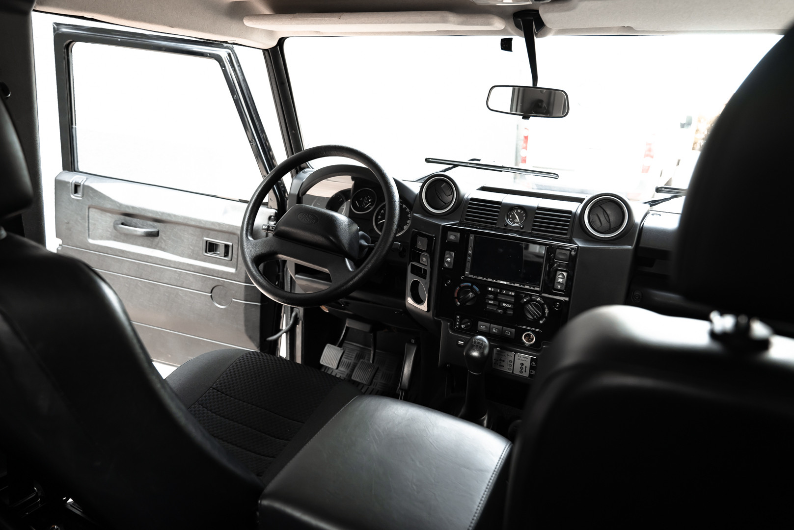 2008 Land Rover Defender 90 2.4 TD4 32