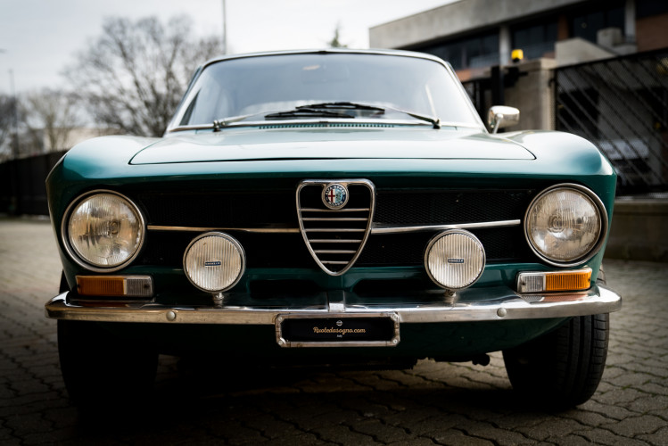 1970 Alfa Romeo GT 1300 Junior 2