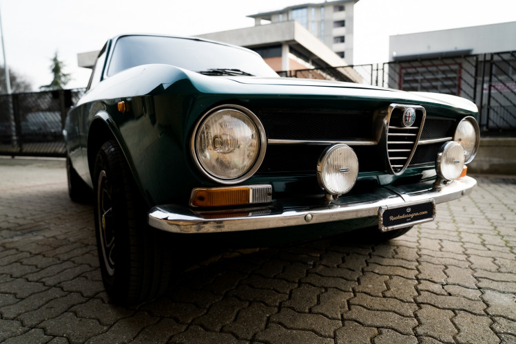 1970 Alfa Romeo GT 1300 Junior 4