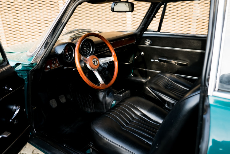 1970 Alfa Romeo GT 1300 Junior 17