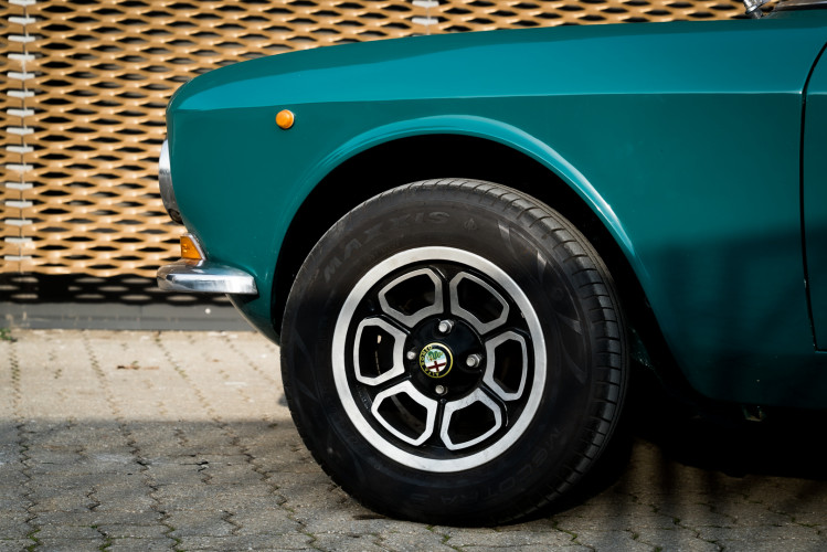 1970 Alfa Romeo GT 1300 Junior 5