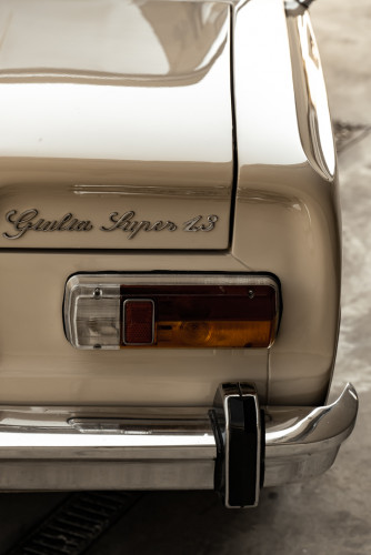 1972 Alfa Romeo Giulia Super 1300 13