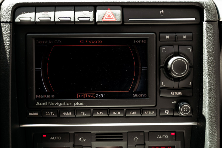2006 Audi RS4 Avant Quattro V8 4.2 FSI 38