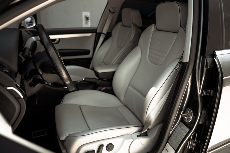 2006 Audi RS4 Avant Quattro V8 4.2 FSI 31