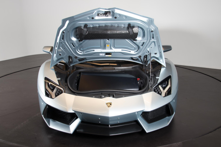 2014 Lamborghini Aventador Roadster 22