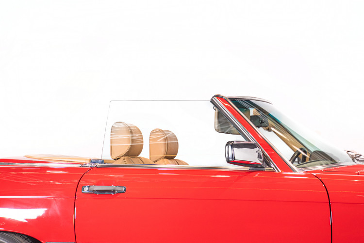 1985 Mercedes-Benz SL 560 26