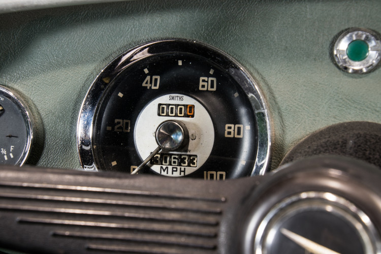 1960 AUSTIN-HEALEY SPRITE FROG EYE 33