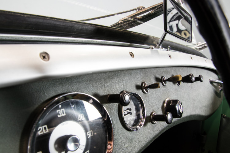 1960 AUSTIN-HEALEY SPRITE FROG EYE 31