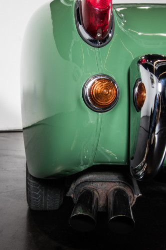 1960 AUSTIN-HEALEY SPRITE FROG EYE 16