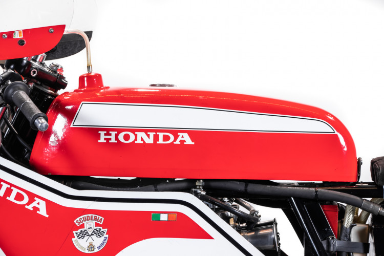 1973 Honda 750 Daytona Replica 10