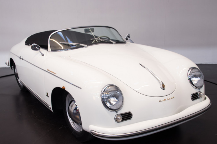 1955 Porsche 356 pre-A Speedster 3