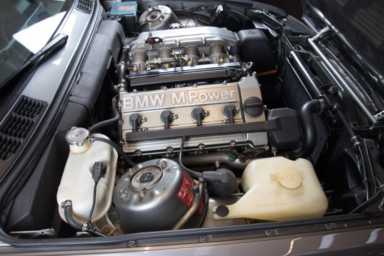 1990 BMW M3 e30 - “JOHNNY CECOTTO” 25