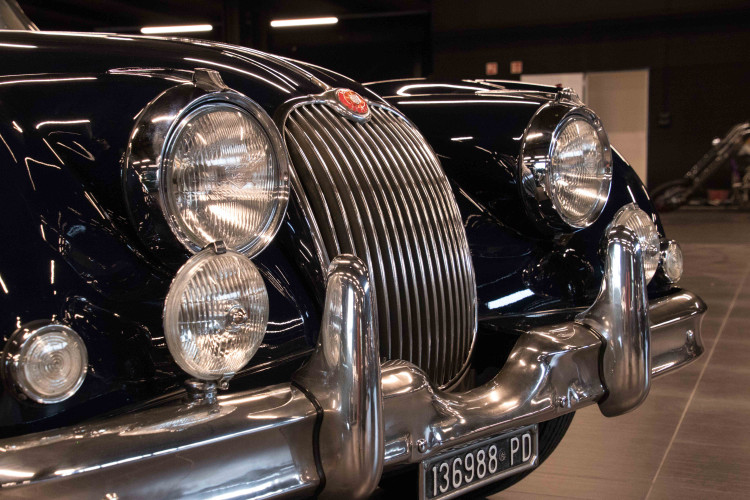 products/JAG00005/JAG0005-10.jpg 1961 Jaguar XK150 DHC 7