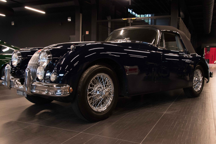products/JAG00005/JAG0005-14.jpg 1961 Jaguar XK150 DHC 0