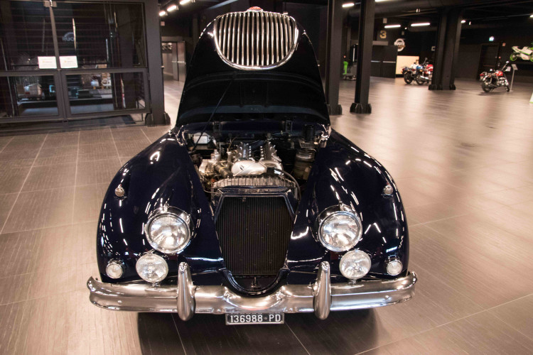 products/JAG00005/JAG0005-45.jpg 1961 Jaguar XK150 DHC 36