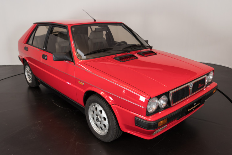 1987 Lancia Delta HF 4WD 18