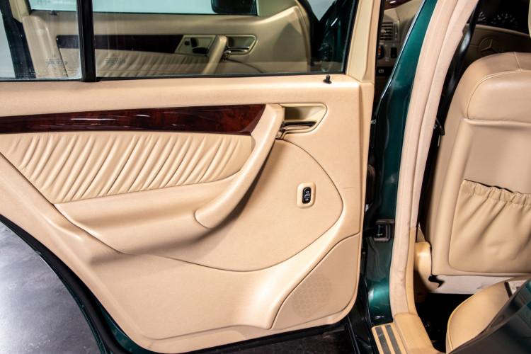 1998 Mercedes-Benz C240 SW 17