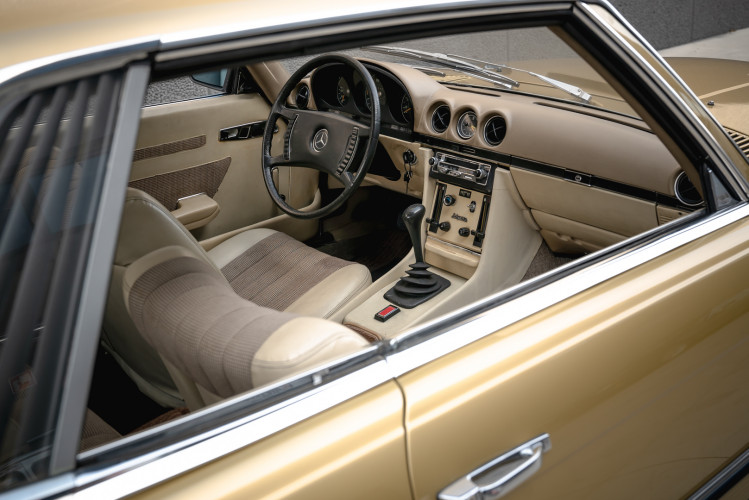 1972 Mercedes-Benz 350 SLC 17