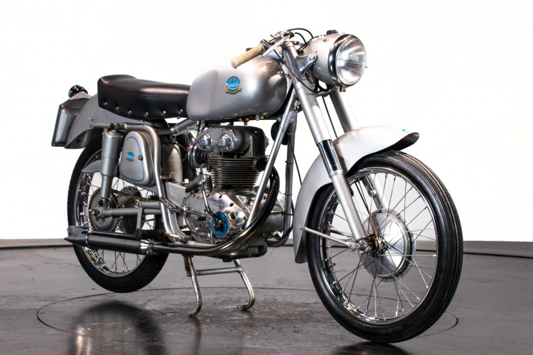 1956 MONDIAL 200 10