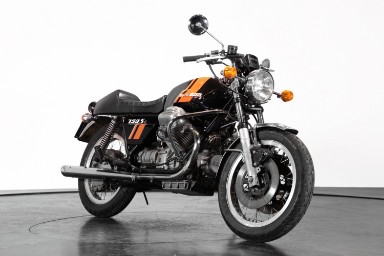 1975 Moto Guzzi VK V7 Sport 3