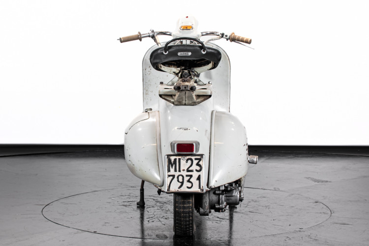 1956 Piaggio Vespa 150 VL3T 2
