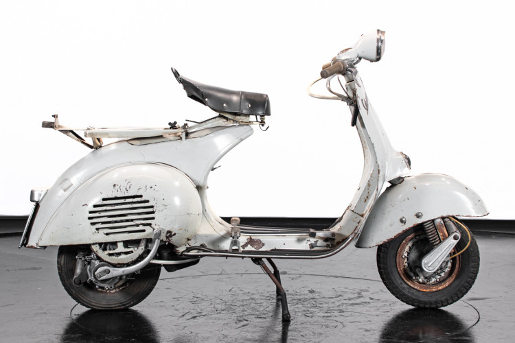 1956 Piaggio Vespa 150 VL3T 1