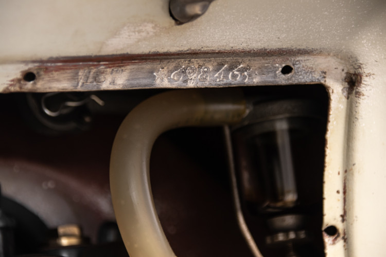 1956 Piaggio Vespa 150 VL3T 29