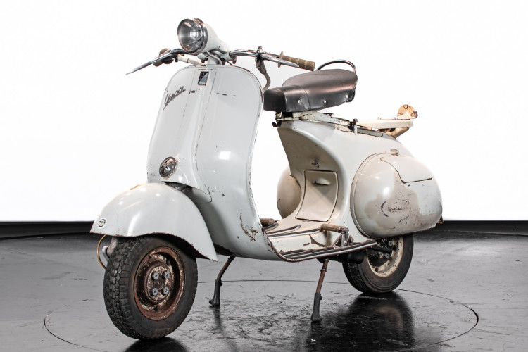 1956 Piaggio Vespa 150 VL3T 5