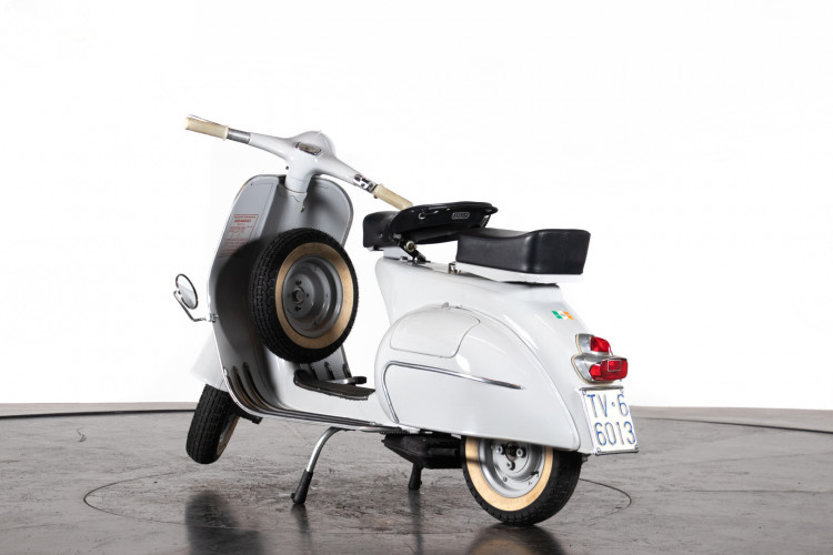1964 Piaggio Vespa 125 VNB5T 2