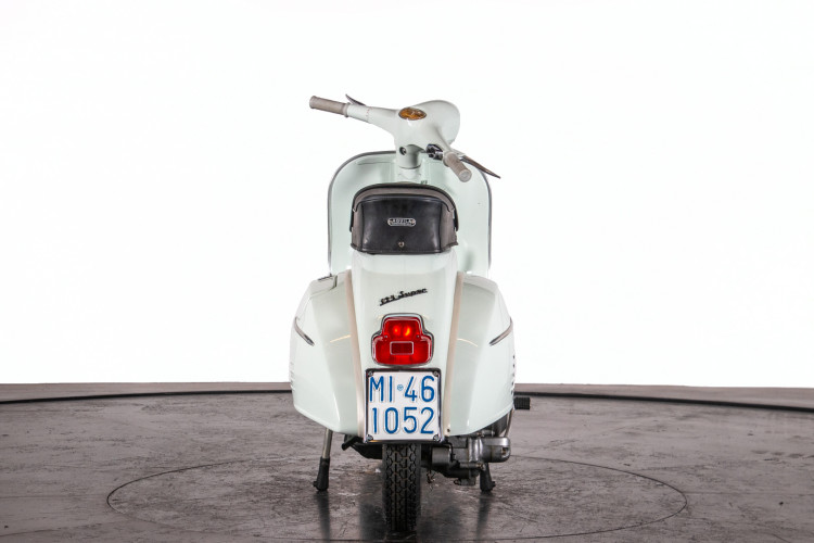 1966 Piaggio Vespa 125 Super VNC1T 4