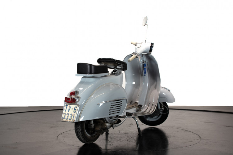 1963 Piaggio Vespa 125 VNB4T 3