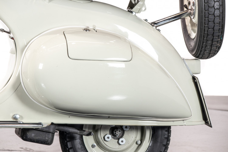 1954 Piaggio Vespa 125 Mod. 53 10