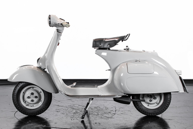 1958 Piaggio Vespa 125 0
