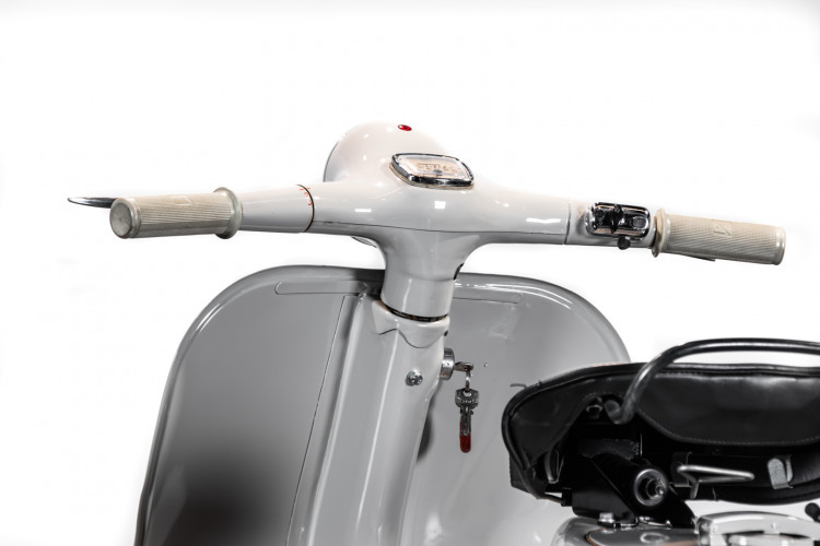 1958 Piaggio Vespa 125 13