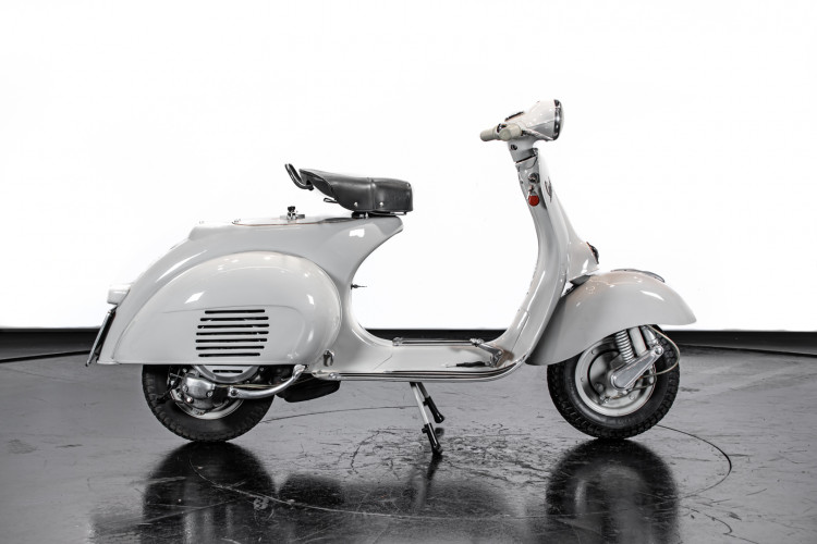 1958 Piaggio Vespa 125 3