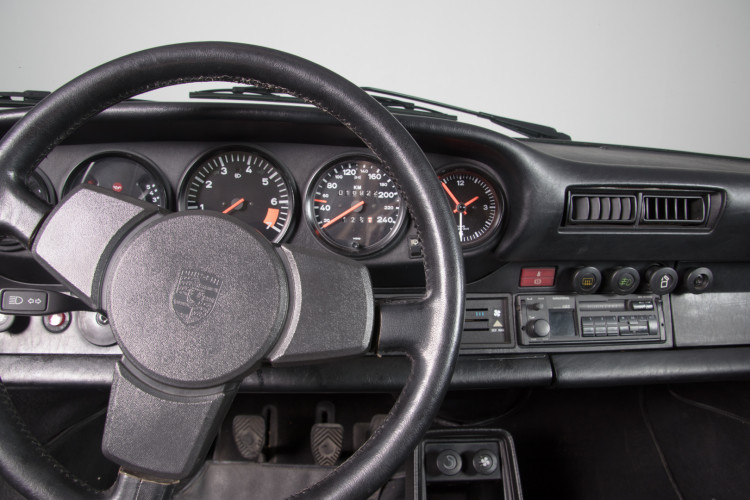 1981 Porsche 911 SC 15