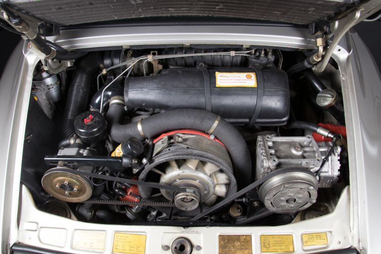 1981 Porsche 911 SC 23