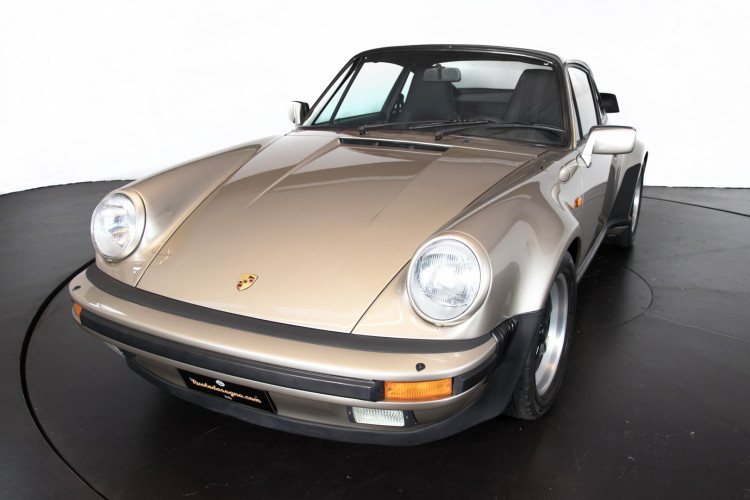 1985 Porsche 930 Turbo 11