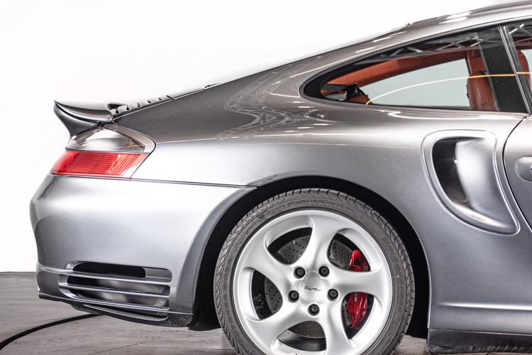 2000 Porsche 996 Turbo 8