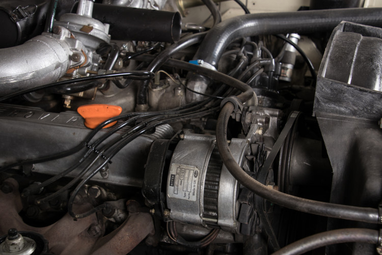 1976 RANGE ROVER 32