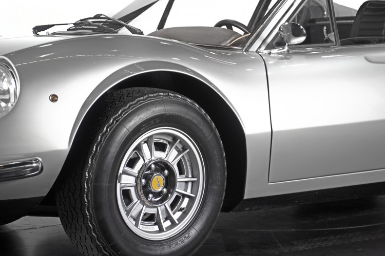 1972 Ferrari Dino 246 GT 1