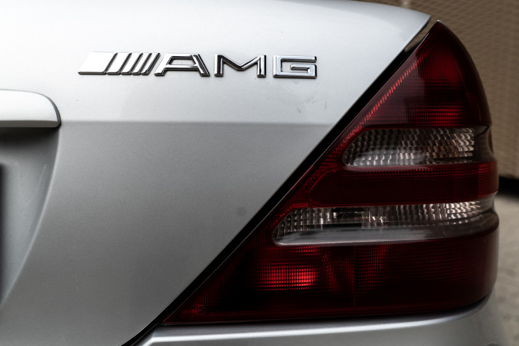 2000 Mercedes-Benz 320 SLK 30