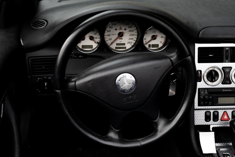 2000 Mercedes-Benz 320 SLK 33