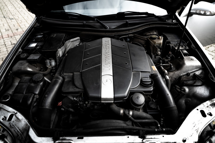2000 Mercedes-Benz 320 SLK 42