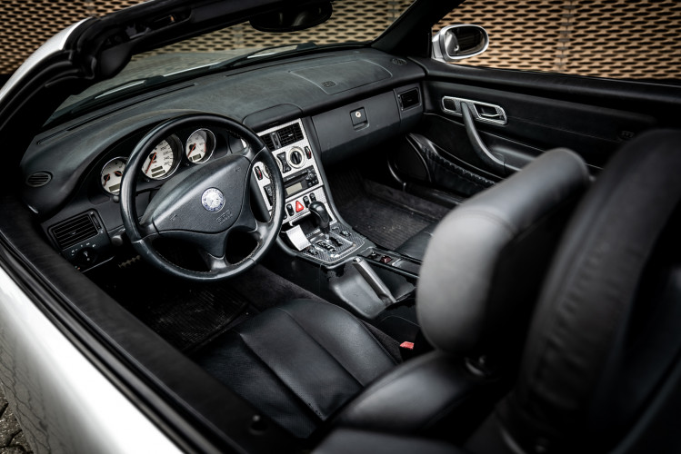 2000 Mercedes-Benz 320 SLK 53