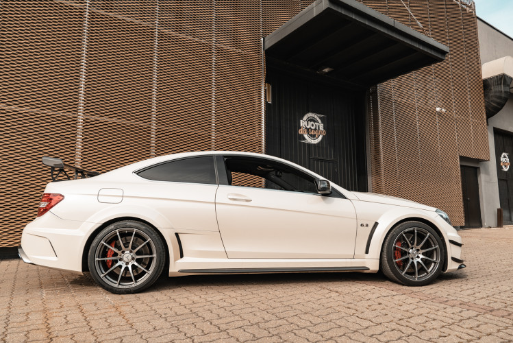 2012 Mercedes-Benz C63 AMG Black Series 7