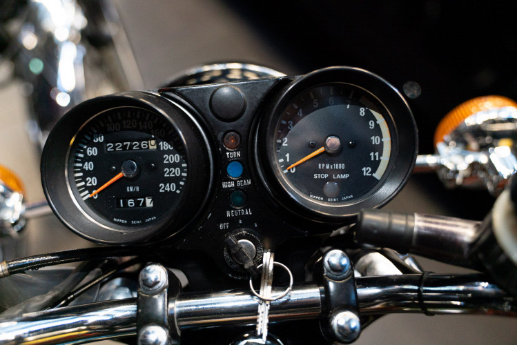 1974 Kawasaki Mach IV 750 29