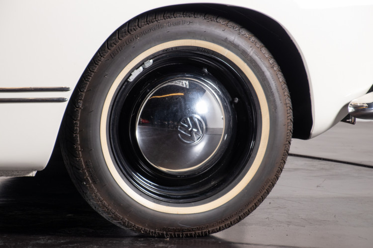1965 Volkswagen Karmann Ghia 34