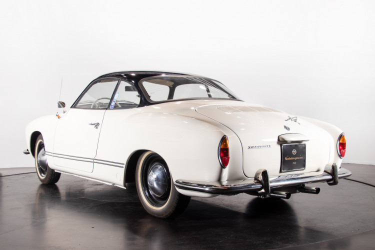 1965 Volkswagen Karmann Ghia 2