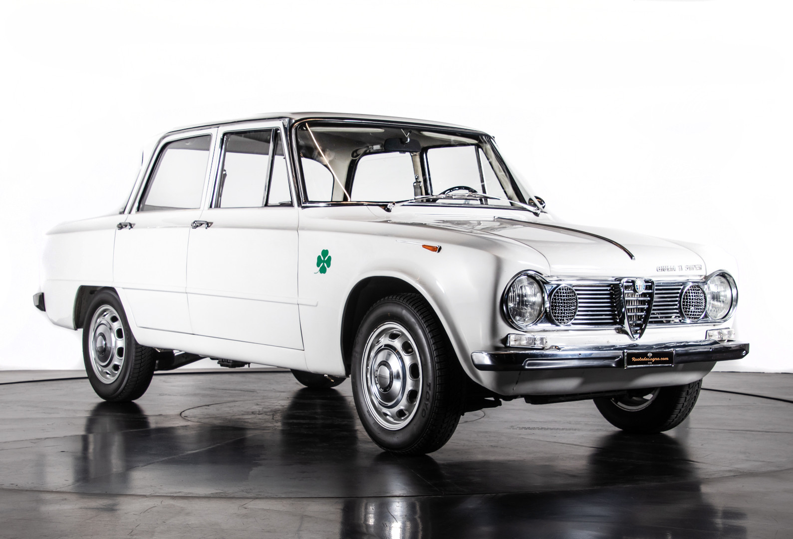 1964 Alfa Romeo Giulia 1600 TI Super Ruote da Sogno 1964 Alfa Romeo Giulia 1600 TI Super Ruote da Sogno